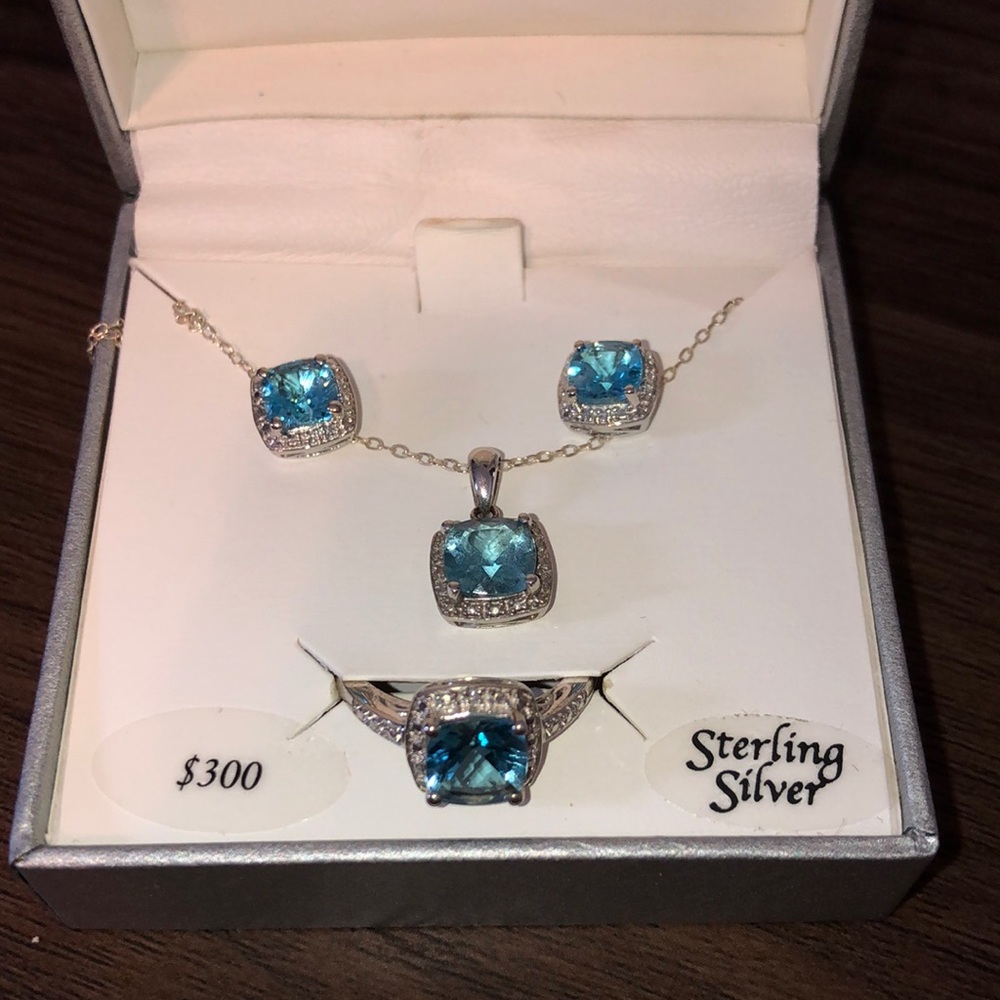 Blue Topaz jewelry set